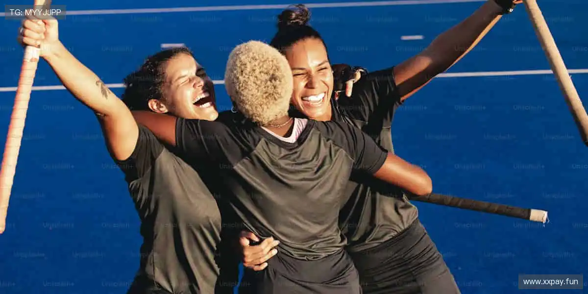 把热爱穿在身上！👕 限量周边，让你的支持永不褪色！